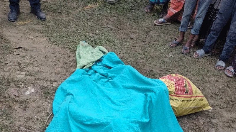 পুকুরের পাশে পড়ে ছিল পাহারাদারের চোখ উপড়ানো লাশ